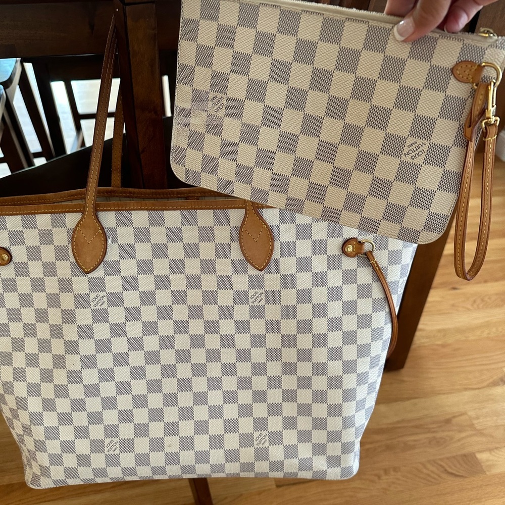 Louis Vuitton Neverfull GM in AZUR/WITH wristlet!  Sold Out!!!